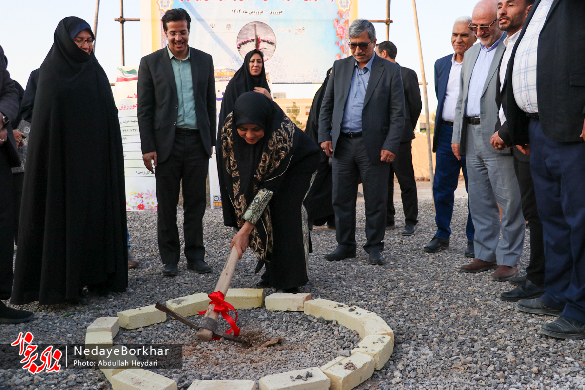 کلنگ‌زنی مدرسه ۶ کلاسه در شهرک سیمرغ خورزوق