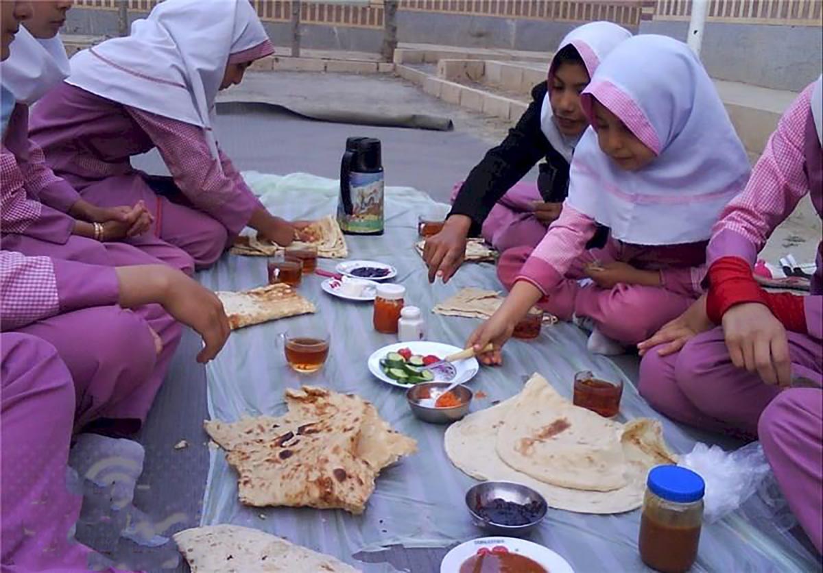 باید‌ها و نبایدهای تغذیه برای دانش‌آموزان در مدرسه
