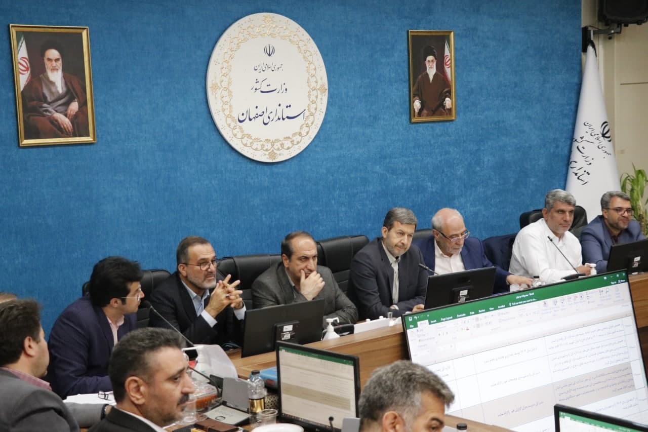 مطالبات بلاتکلیف ۲۰ ساله برخوار دستور اجرایی گرفت