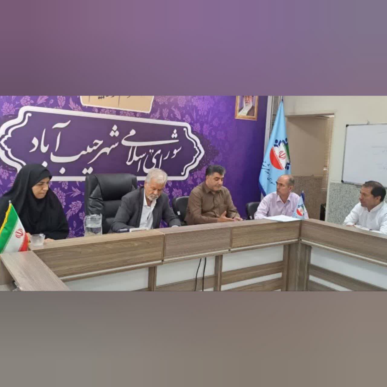 ترکیب هیئت رئیسه شورای شهر حبیب‌آباد برای سال آخر بدون تغییر ماند