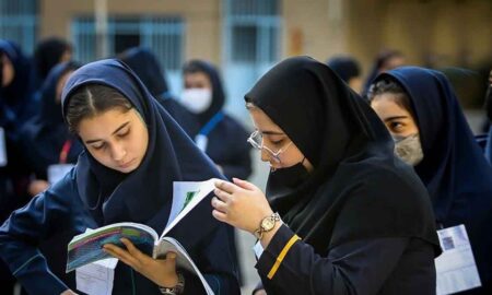 توزیع نامنظم کتاب‌های درسی در برخوار و سردرگمی دانش‌آموزان