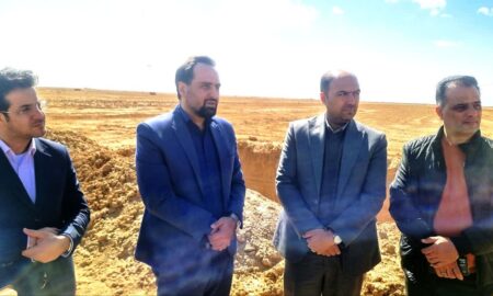 حضور مدیر برنامه ملی ارتقاء فناوری در زنجیره ارزش محصولات گلخانه‌ای و شیلاتی معاونت علمی در برخوار+ تصاویر