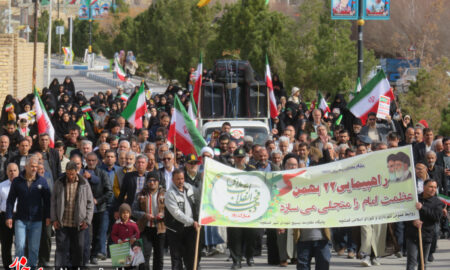 تصاویر| راهپیمایی یوم‌الله ۲۲ بهمن در کمشچه