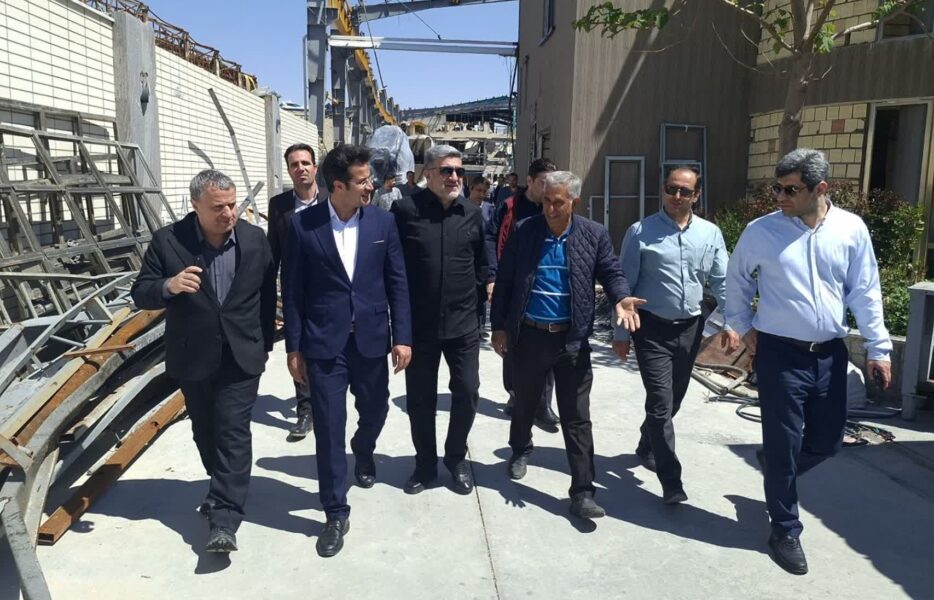 حضور معاون وزیر امور اقتصادی و دارایی و رئیس سازمان بورس و اوراق بهادار کشور در برخوار+ تصاویر
