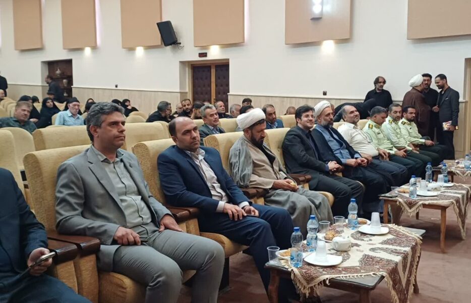 آیین تجلیل از خادمان غدیر و گردهمایی هیأت‌های مذهبی شهرستان در ابتدای محرم+ تصاویر