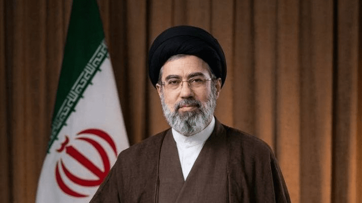 رهبر انقلاب: هر اقدامی که موجب سرخوردگی مردم شود، کمک به دشمن است