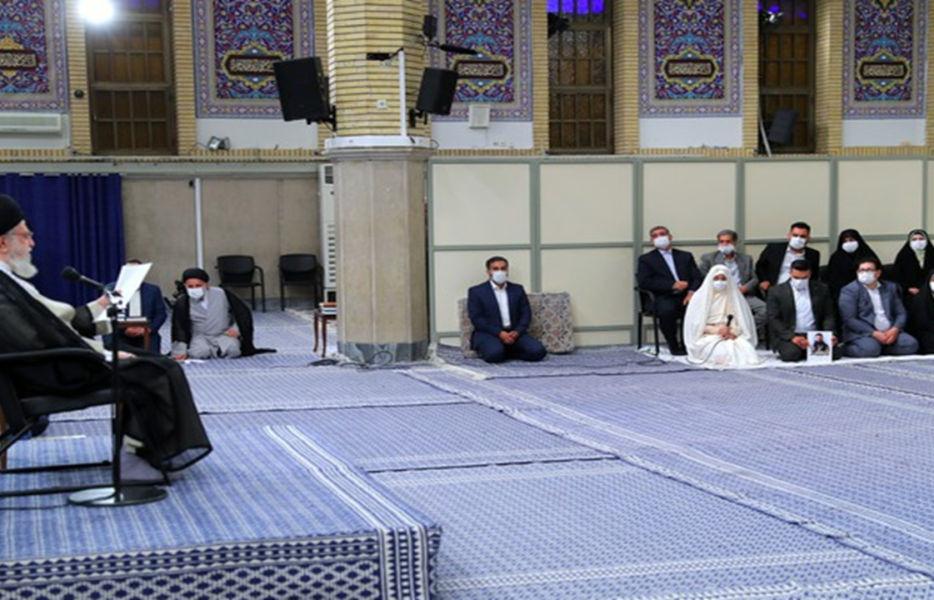 محبّت؛ ستون اصلی زندگی مشترک در بیانات رهبر شهید انقلاب