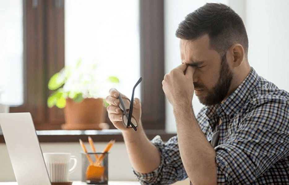 چرا مغز اشتباهات را توجیه می‌کند؟