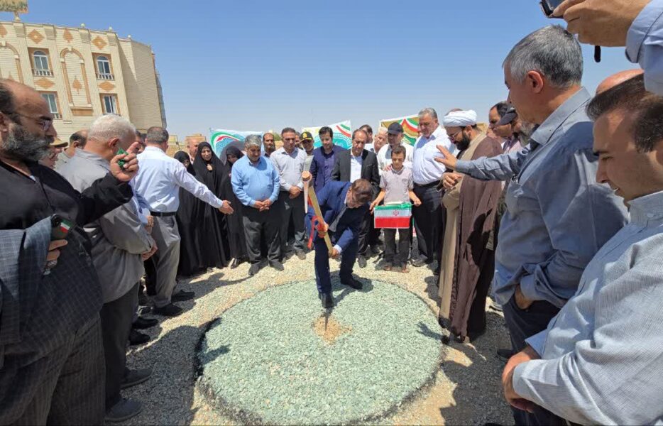 ذکرخانه علی‌بن‌ابیطالب (ع) در دولت آباد کلنگ‌زنی شد